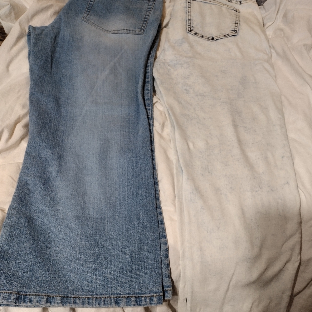 Capri Jean Bundle/Flare Capri SZ 11/ Deconstructed SZ 9/ NB....AB....